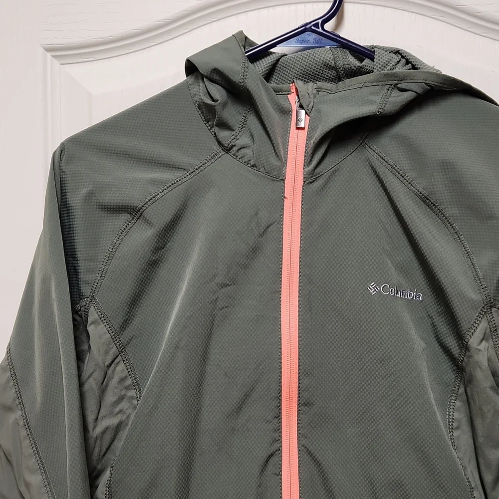 Columbia Hooded Full zip Women's M light weight jacket - Picture 2 of 14